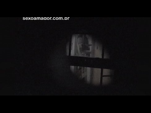 ❤️ 블론디는 중공 벽돌 뒤에 숨겨진 이웃 뱃사공에 의해 비밀리에 비디오에 녹화됩니다. ❤️❌ 섹스 비디오 우리 ko.8kpornvids.ru ❌️